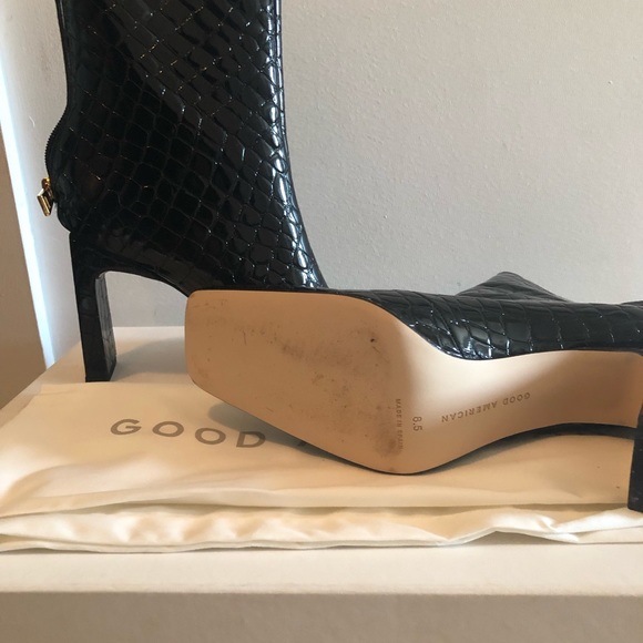 Good American booties. Size 8 1/2. Never worn. - Picture 3 of 4